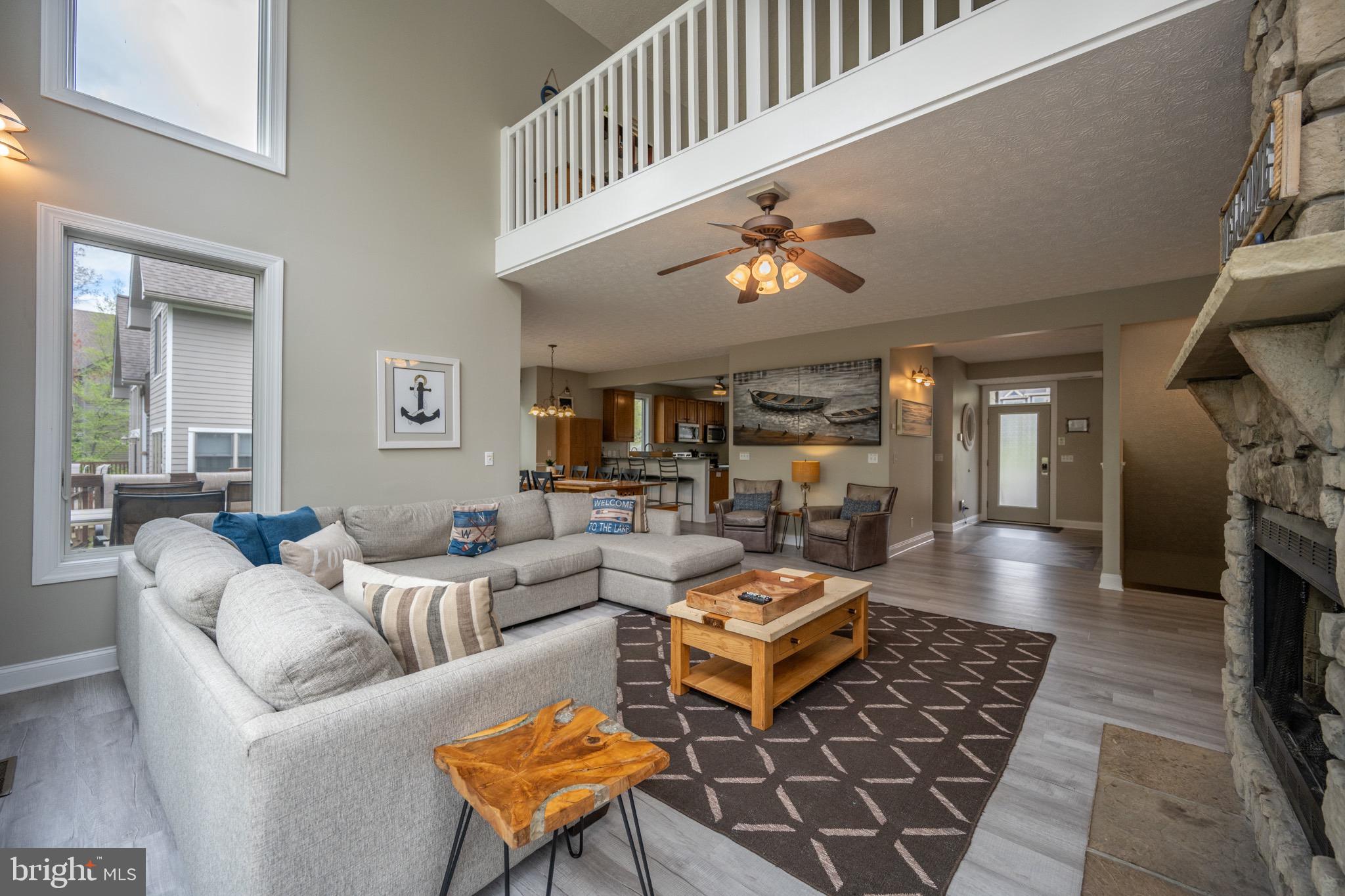 SILVER TREE LANDING - Residential