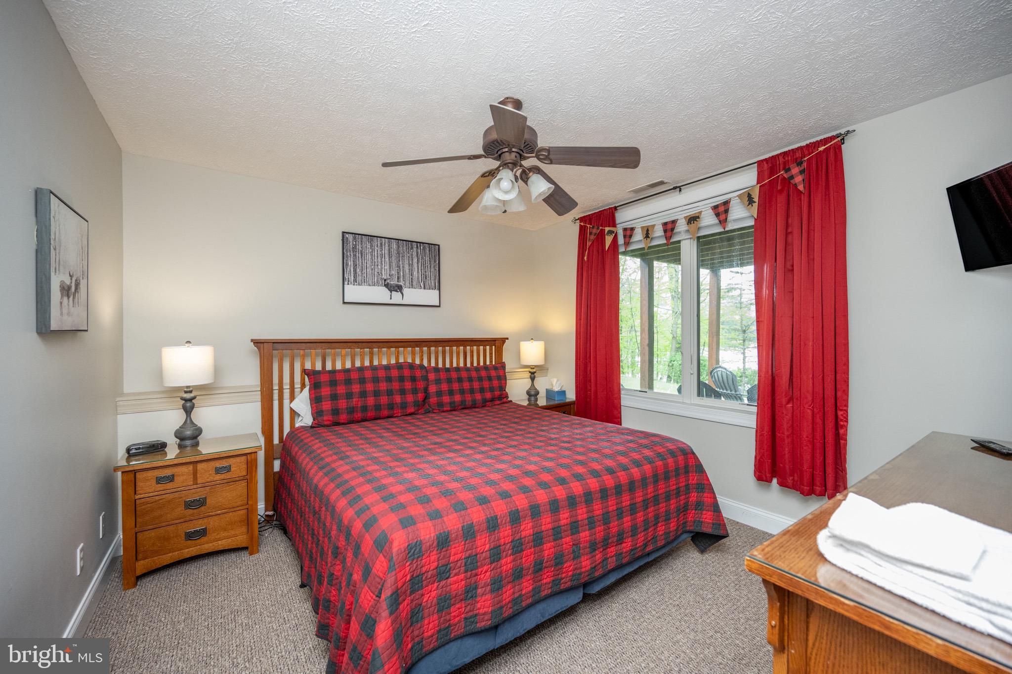 SILVER TREE LANDING - Residential