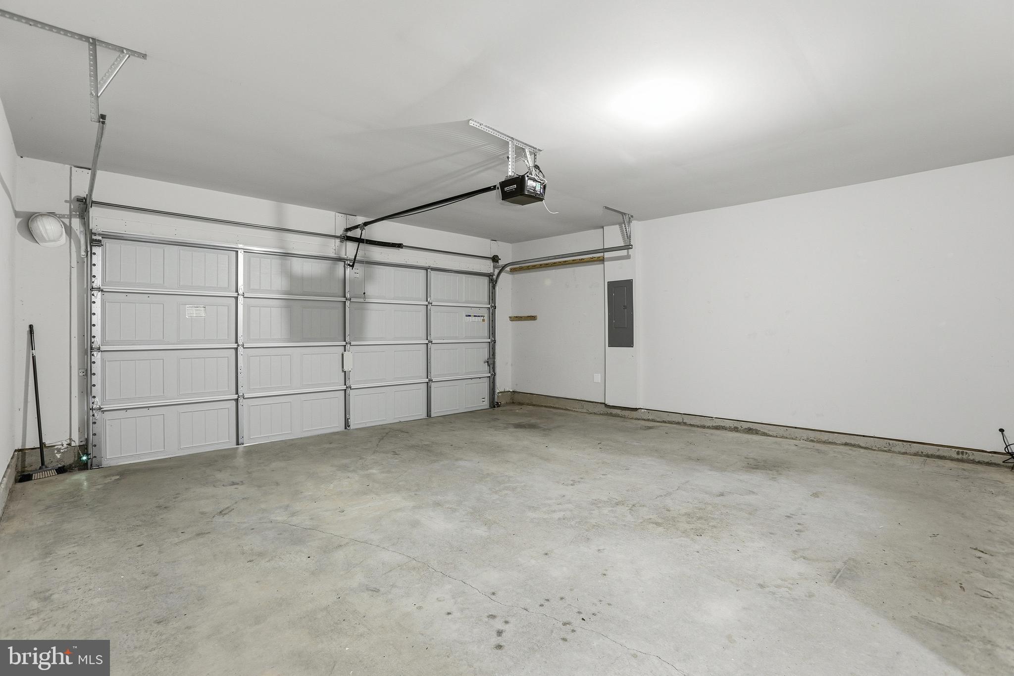 BROOKWOOD - Residential