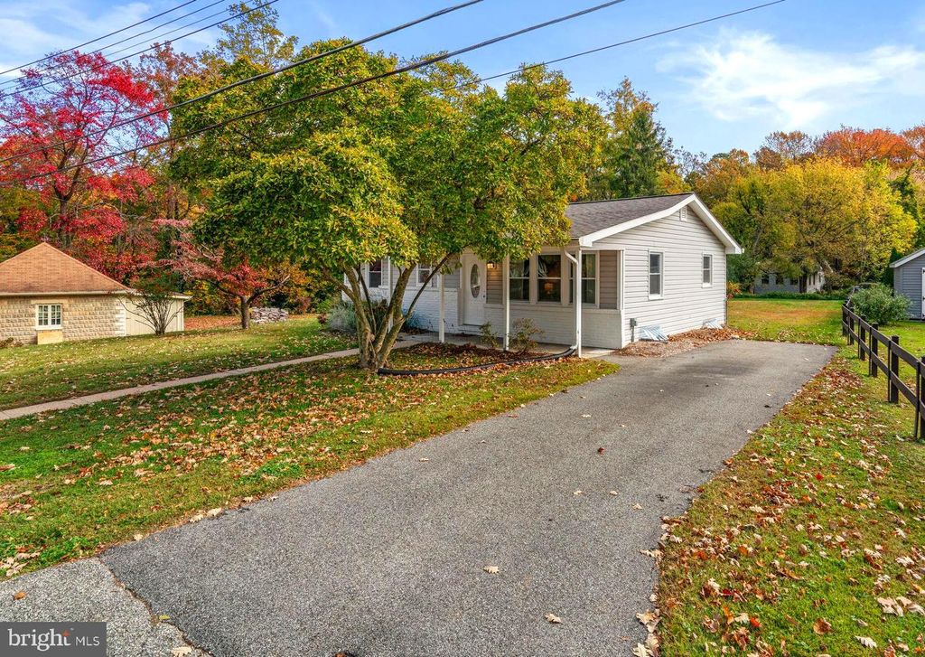 Photo of 716 Magothy Road, ARNOLD, MD 21012 (MLS # MDAA2129062)