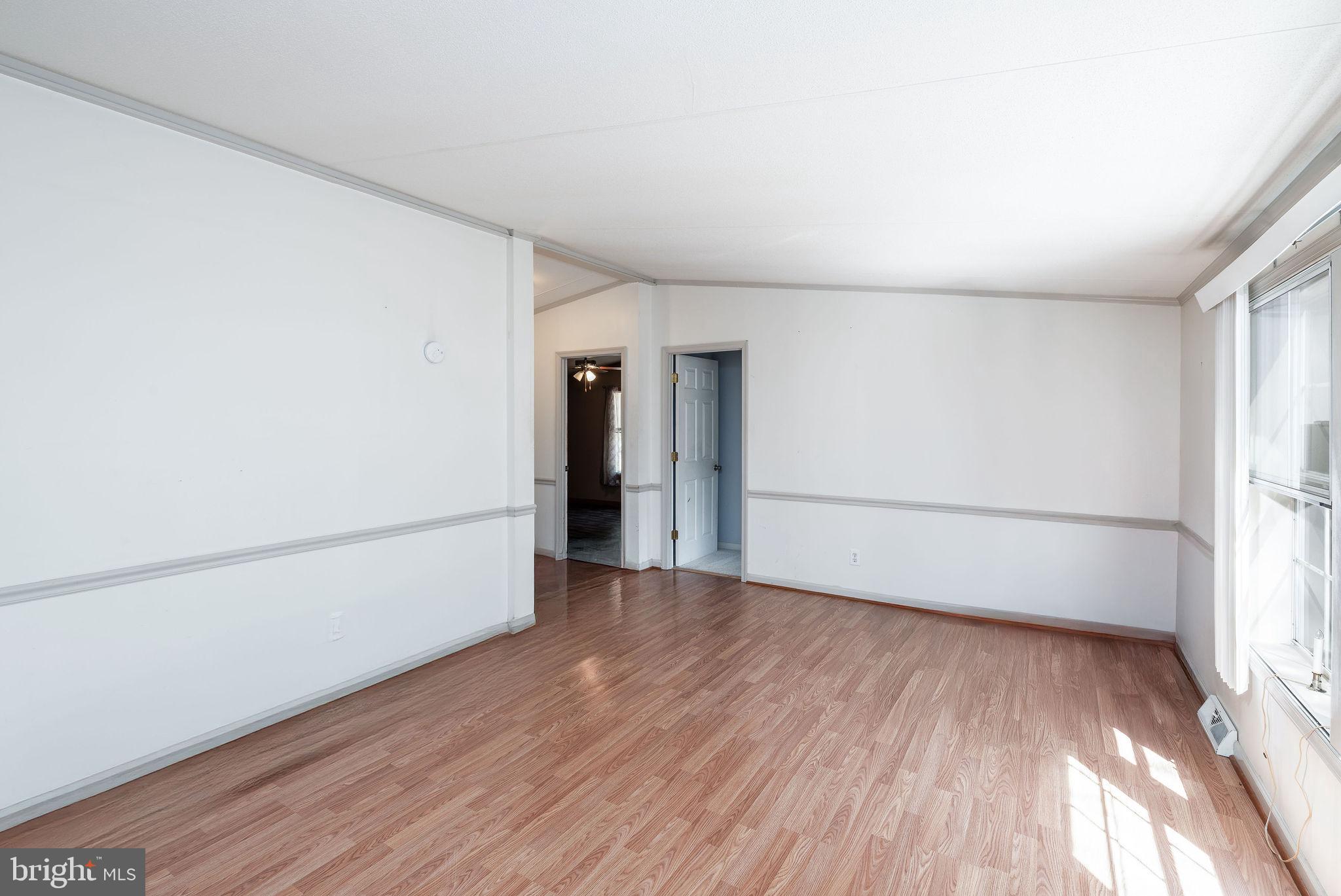 WHITE HOUSE BEACH - Residential