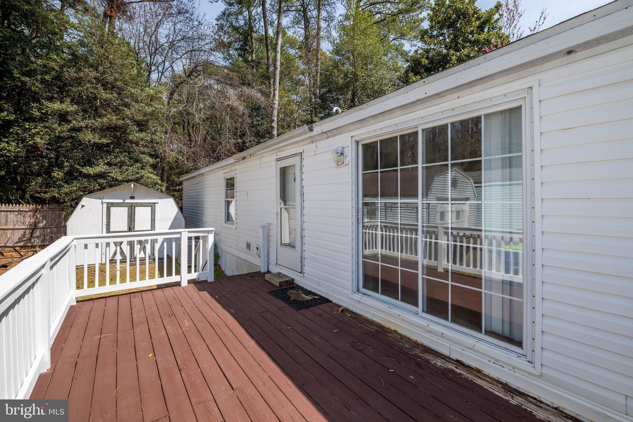 WHITE HOUSE BEACH - Residential