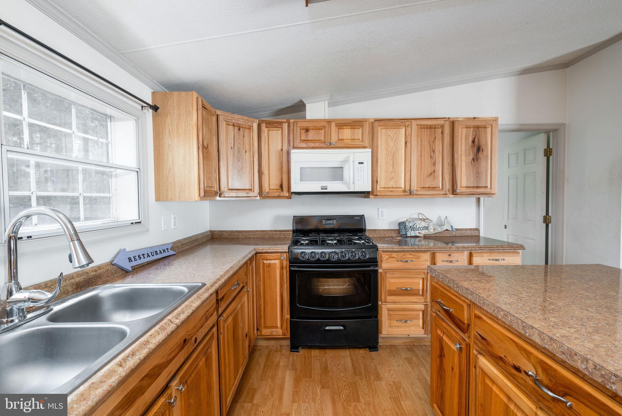 WHITE HOUSE BEACH - Residential