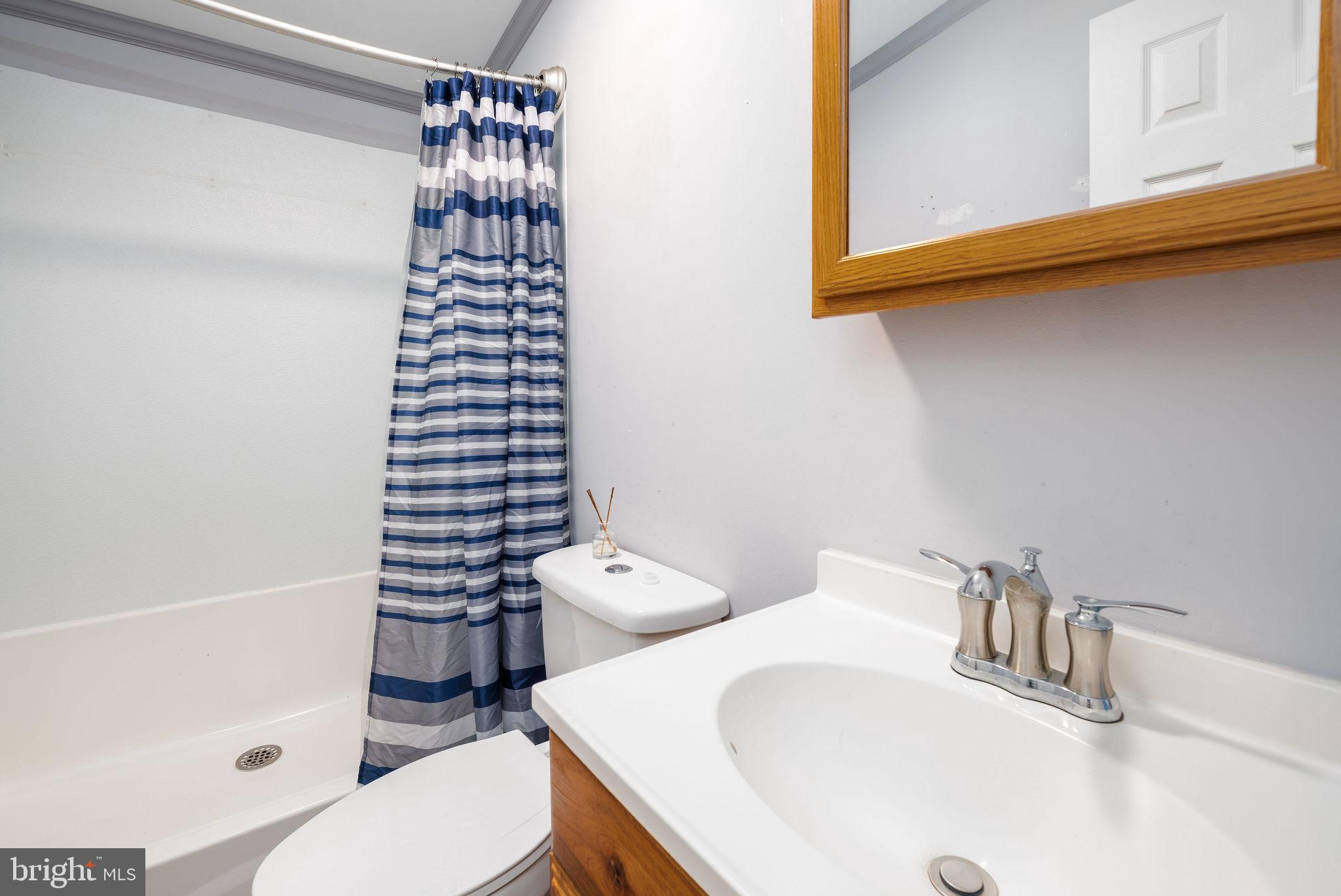 WHITE HOUSE BEACH - Residential