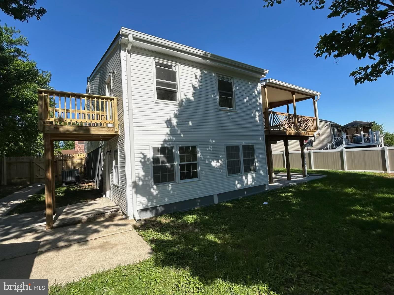DISCOVERY ACRES - Residential
