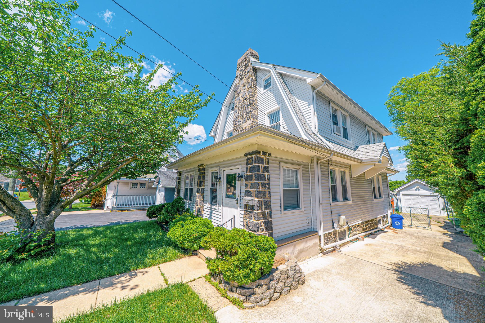 MANOA - Residential