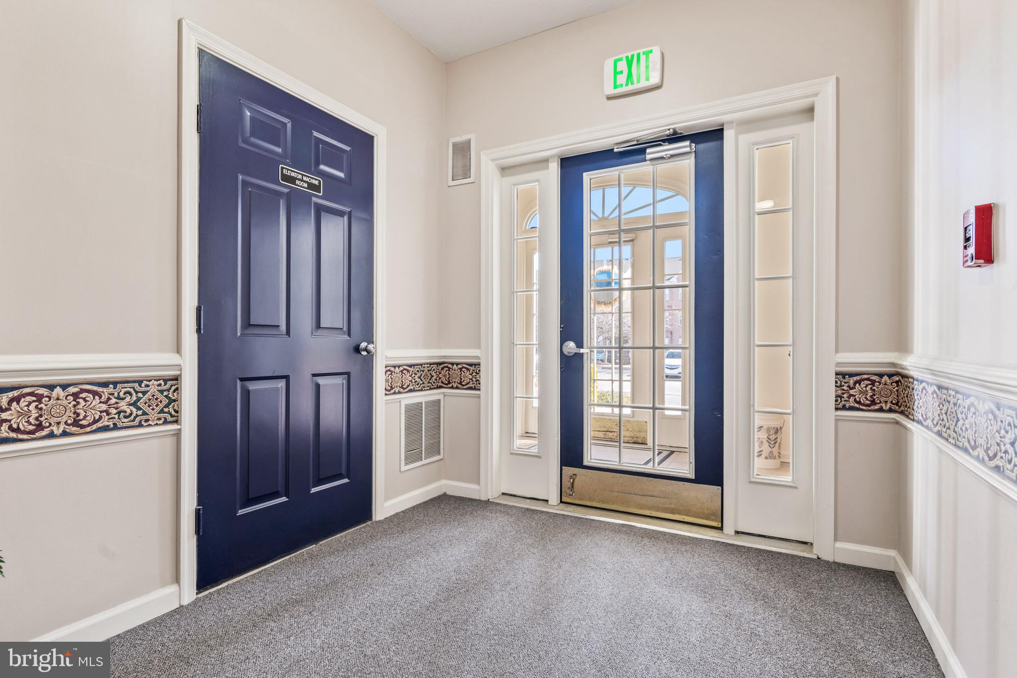 5485 GLENTHORNE COURT 5485