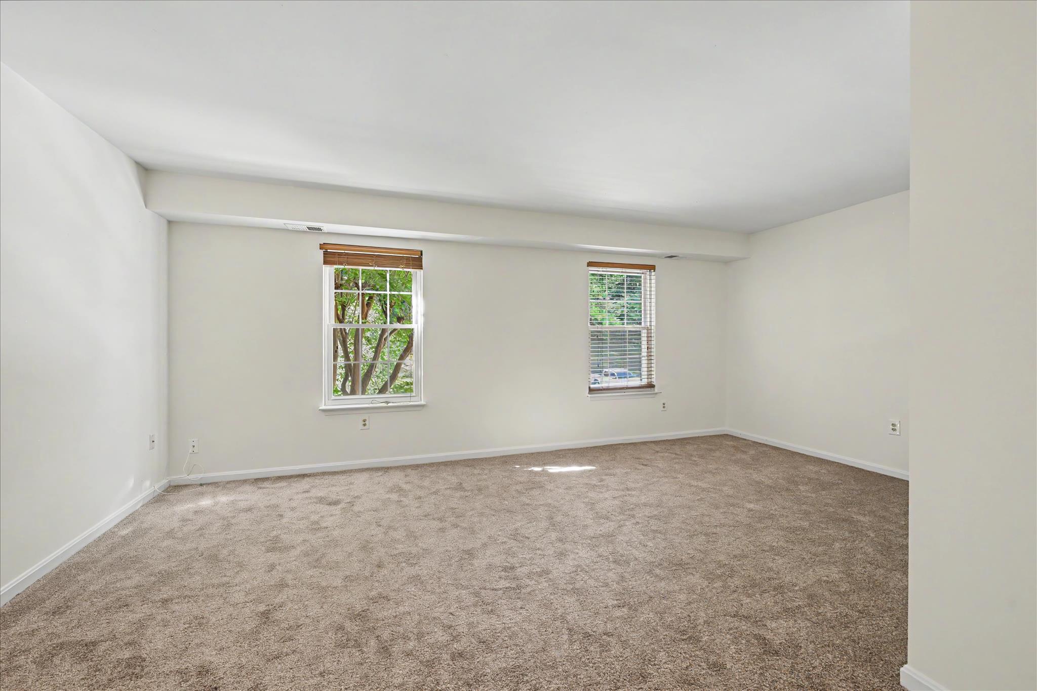 1410 GREENDALE COURT 2-1410