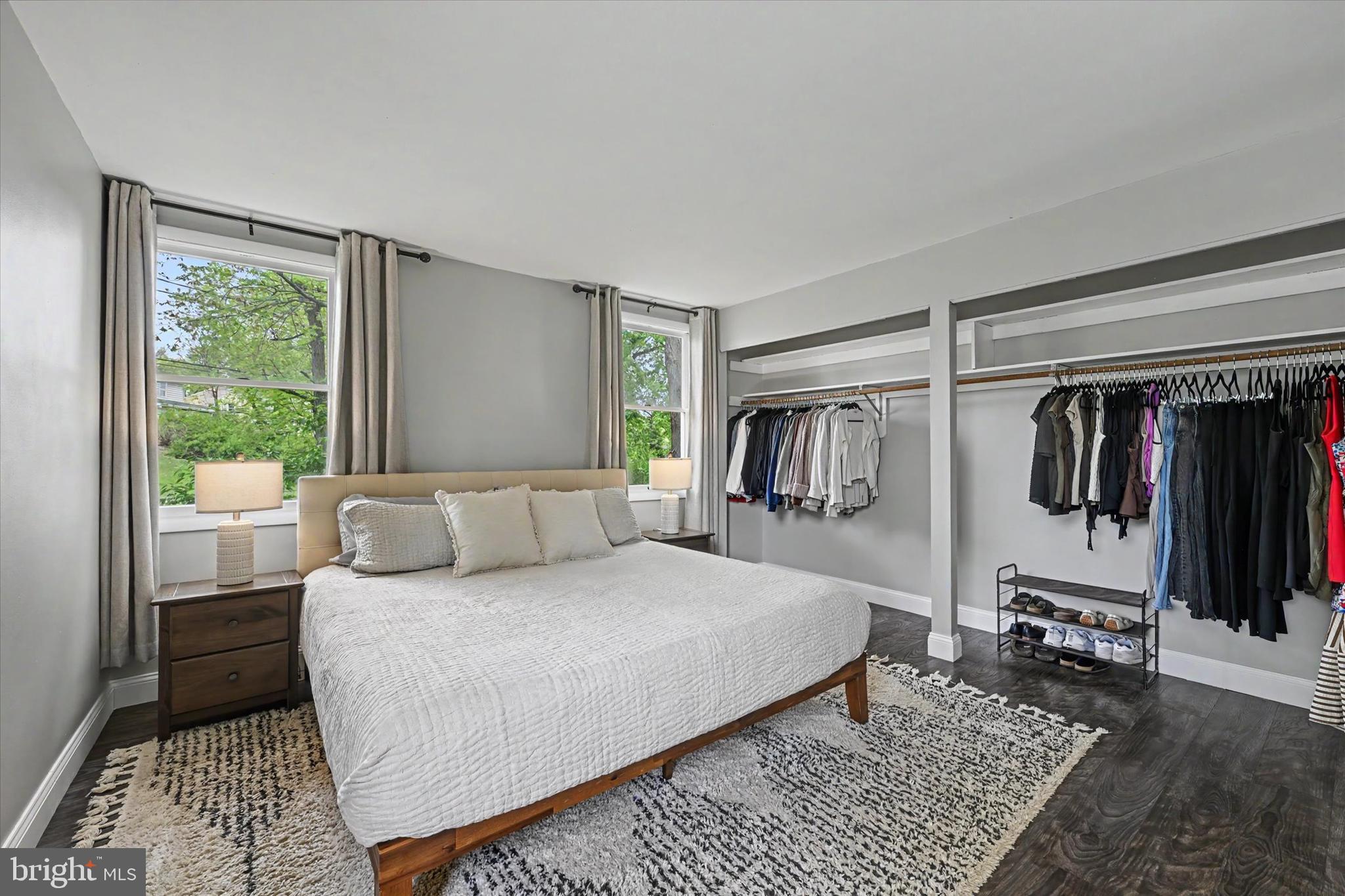 YORK MANOR - Residential