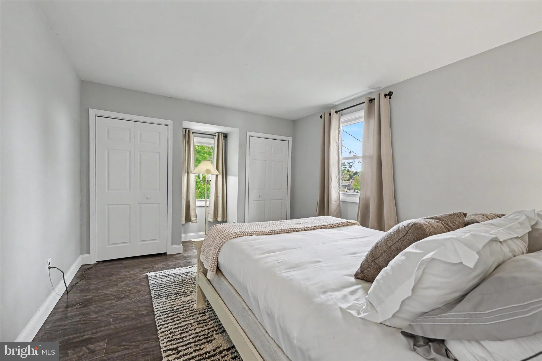 YORK MANOR - Residential