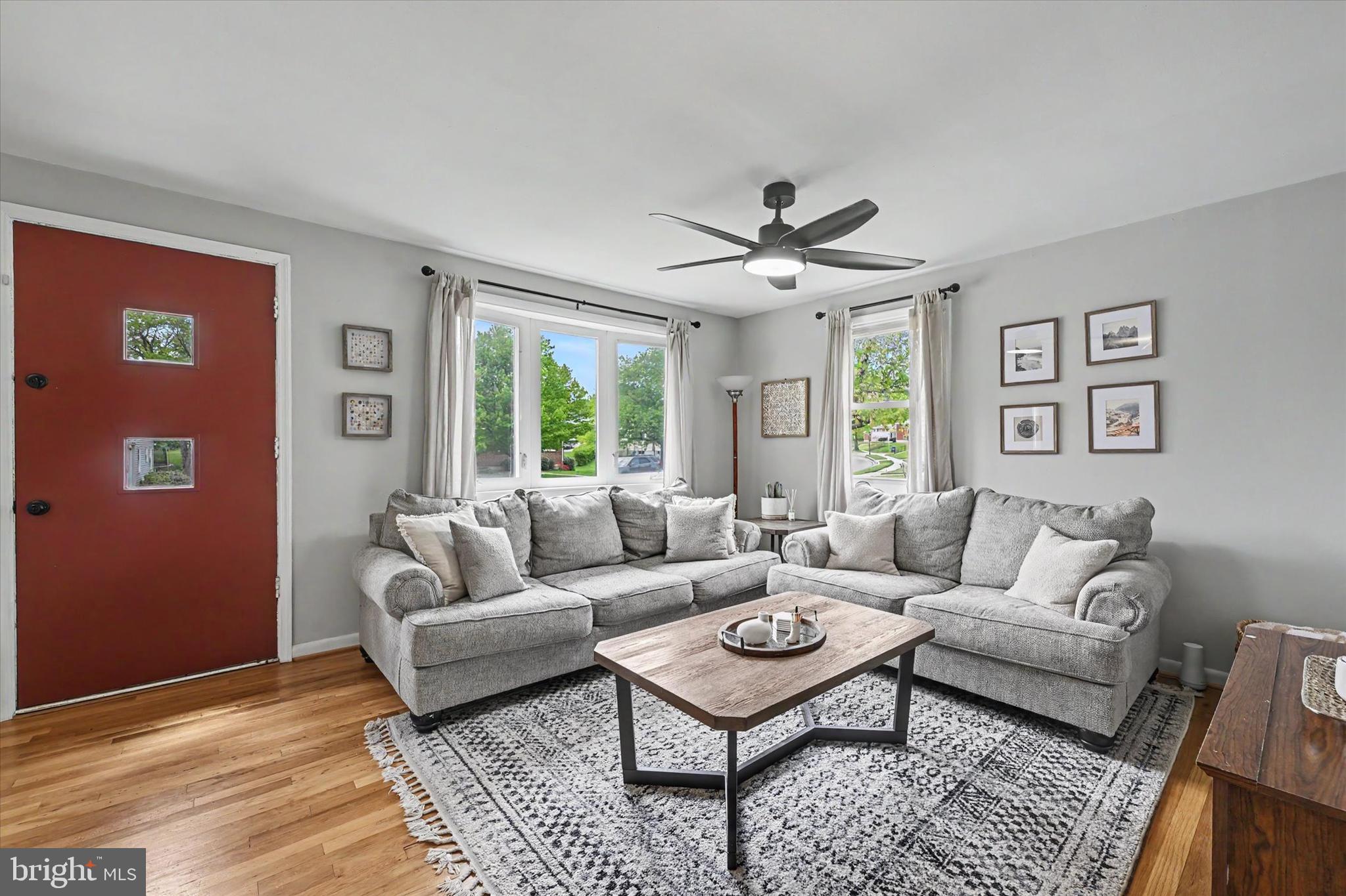 YORK MANOR - Residential