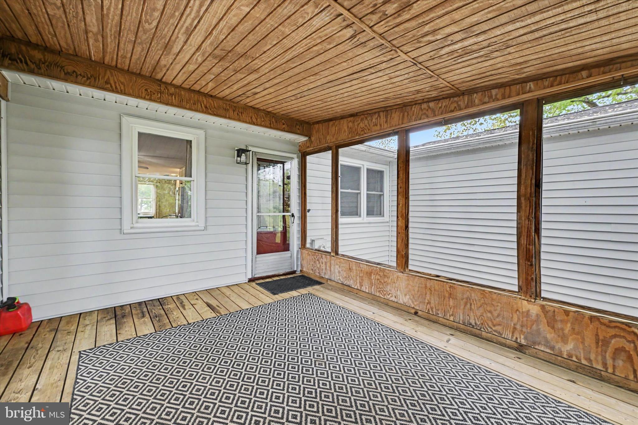 YORK MANOR - Residential