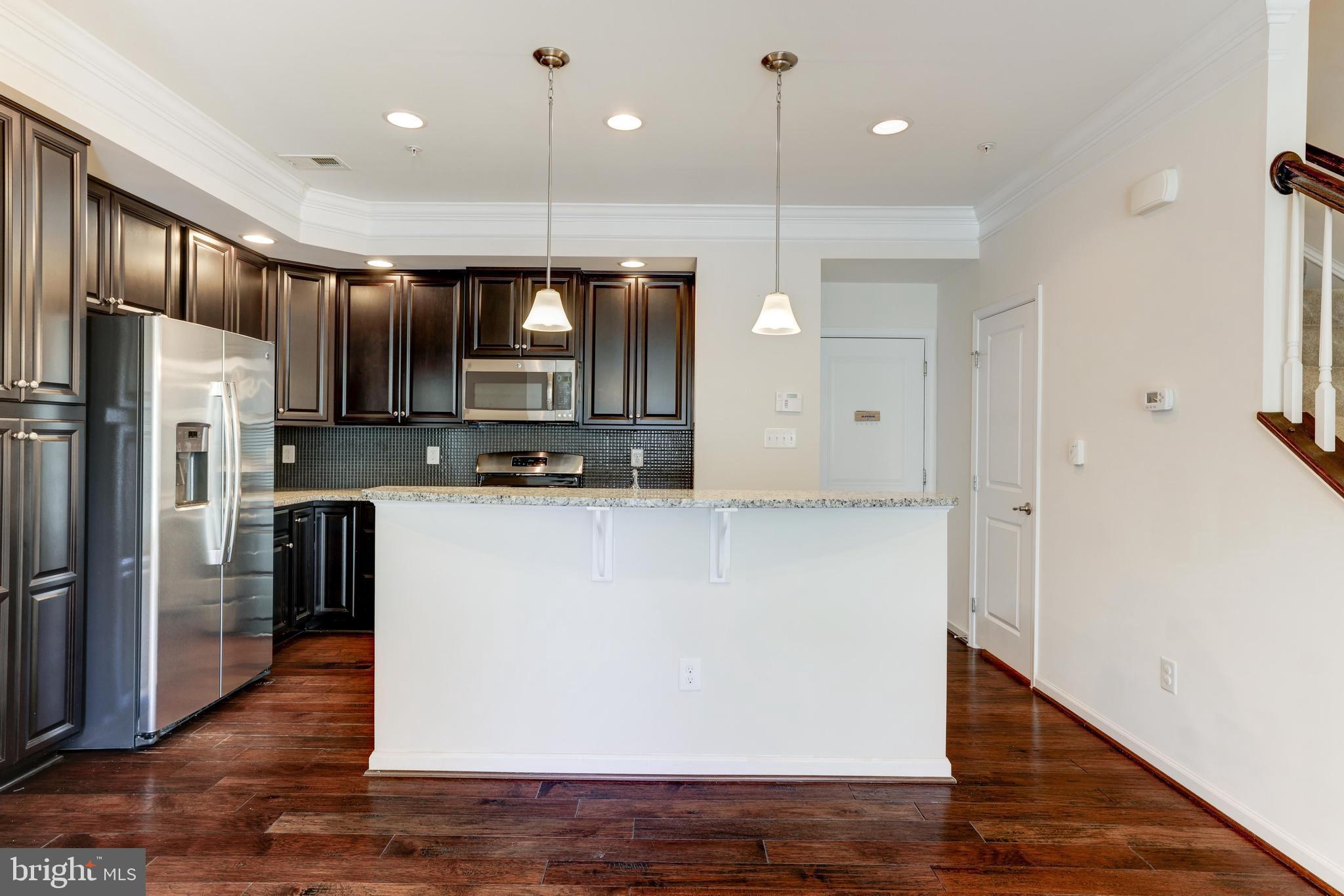 DISCOVERY SQUARE - Residential Lease