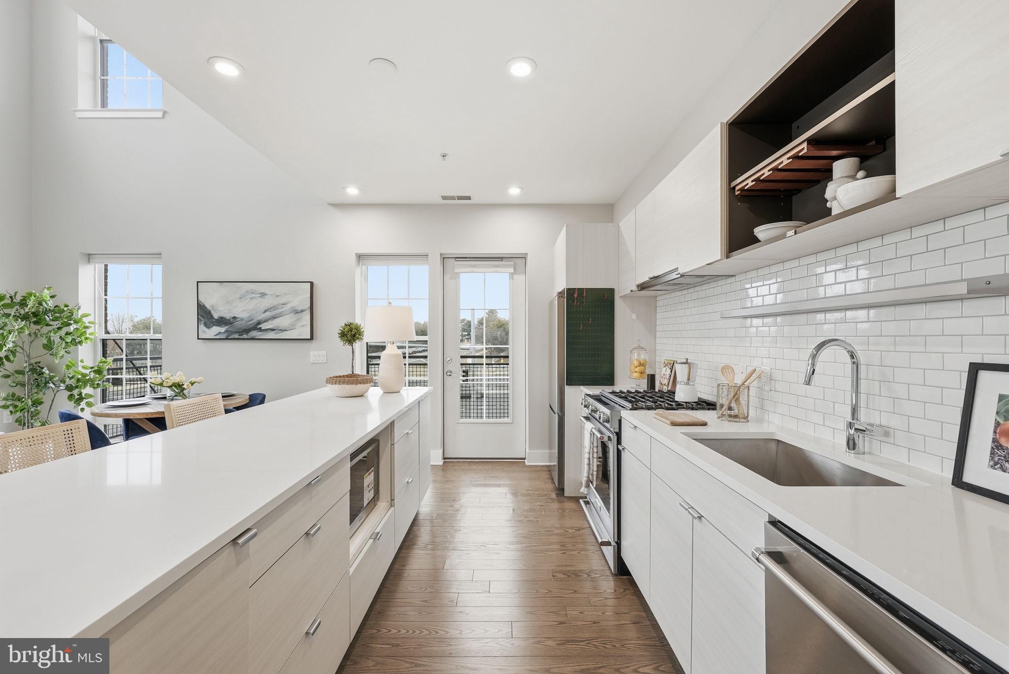 CROWN FARM - Residential