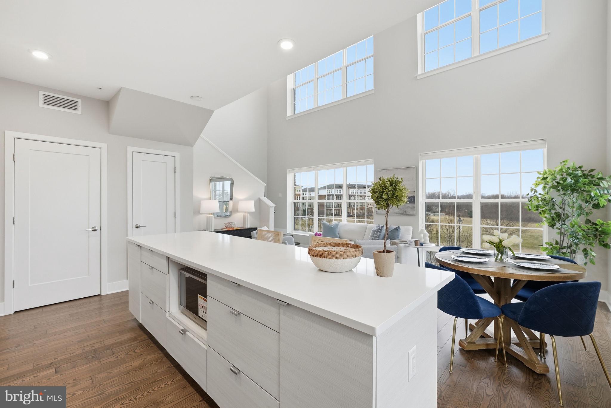 CROWN FARM - Residential