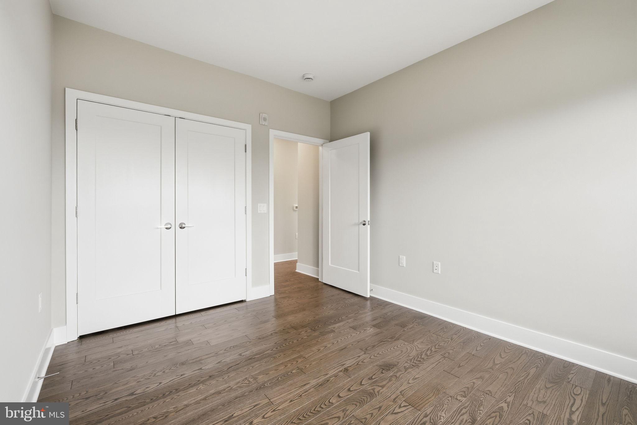 CROWN FARM - Residential