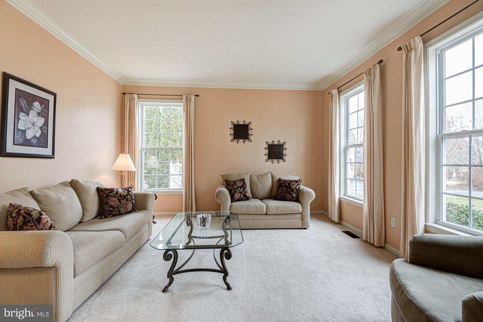 MEADOWCROFT KNOLL - Residential