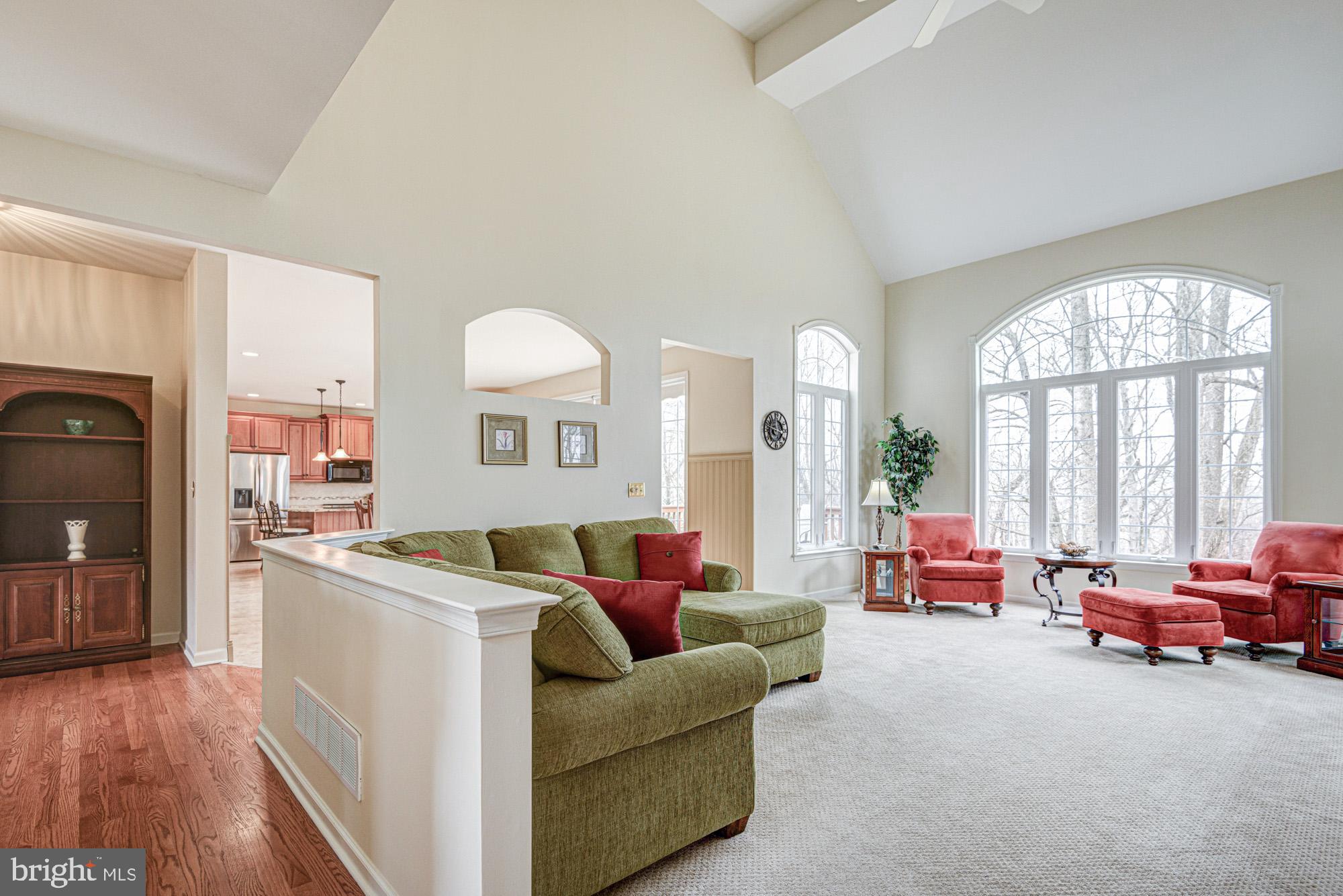 MEADOWCROFT KNOLL - Residential