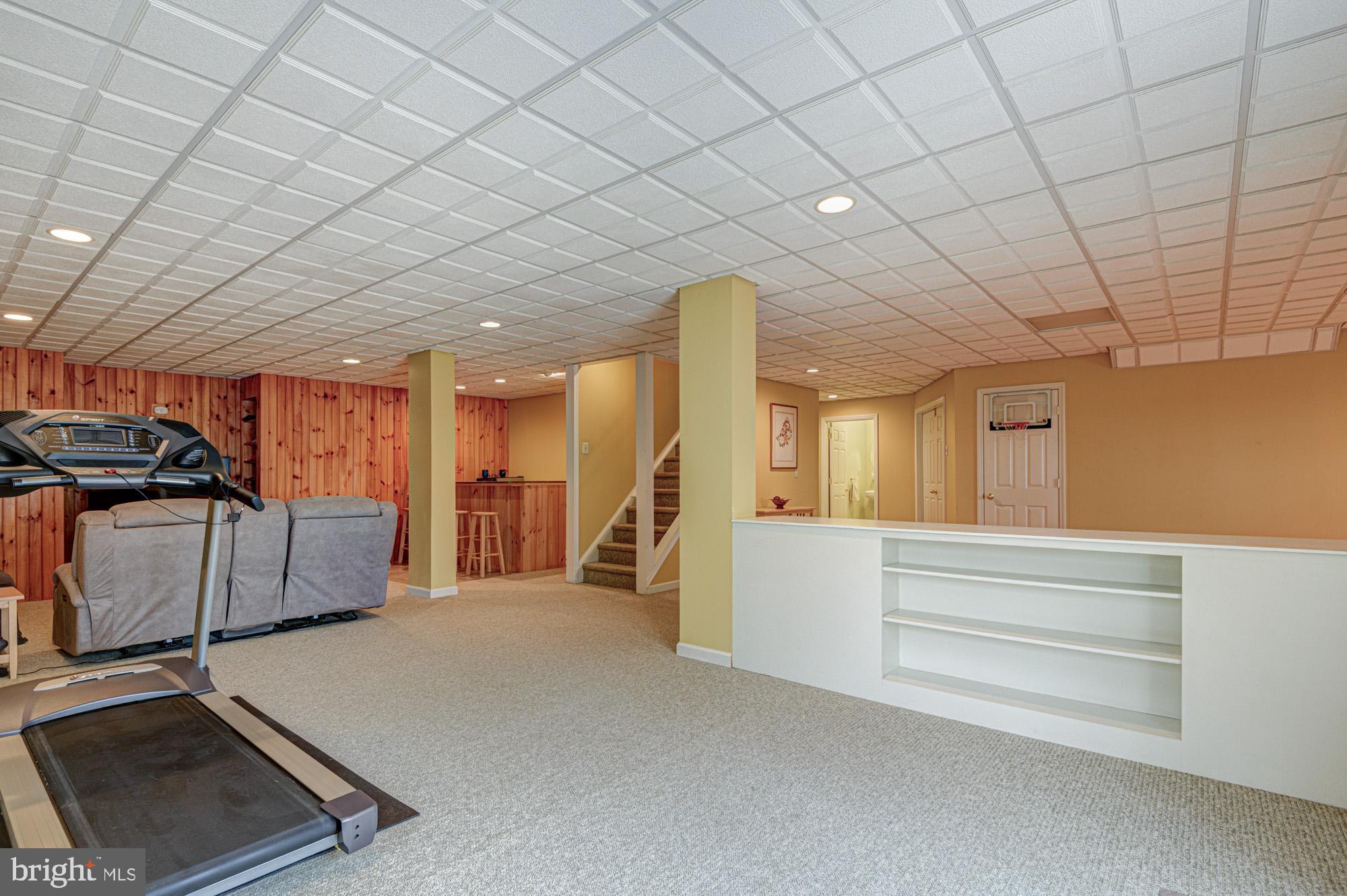 MEADOWCROFT KNOLL - Residential