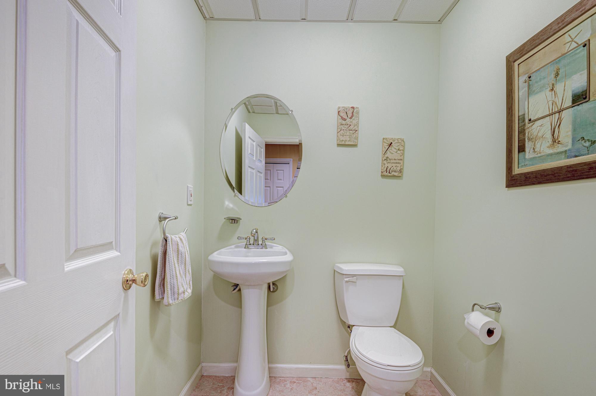 MEADOWCROFT KNOLL - Residential