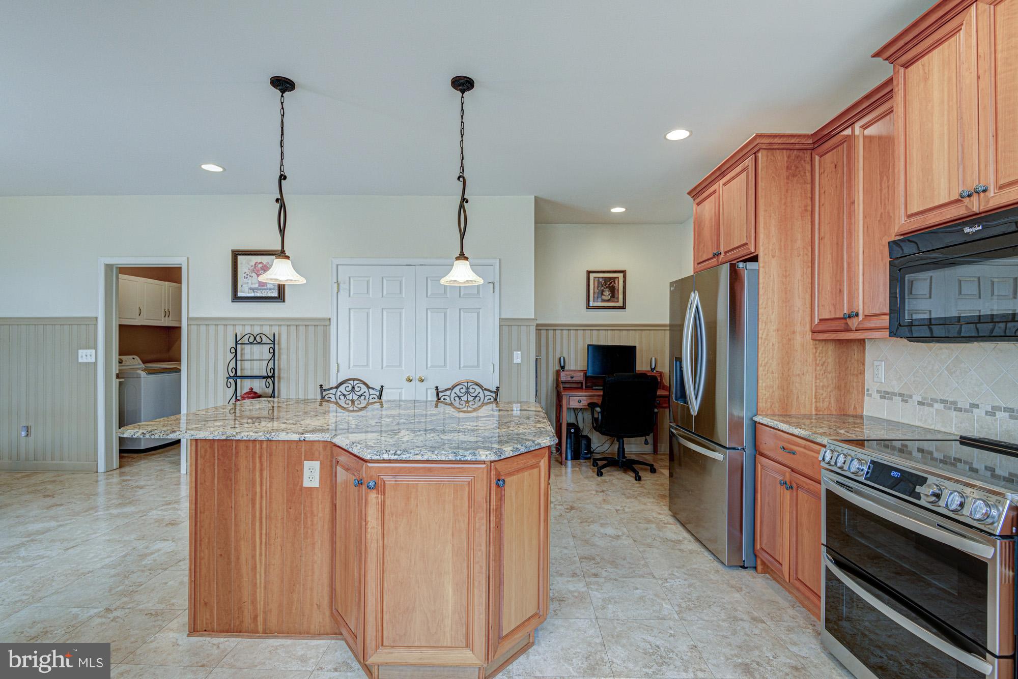 MEADOWCROFT KNOLL - Residential