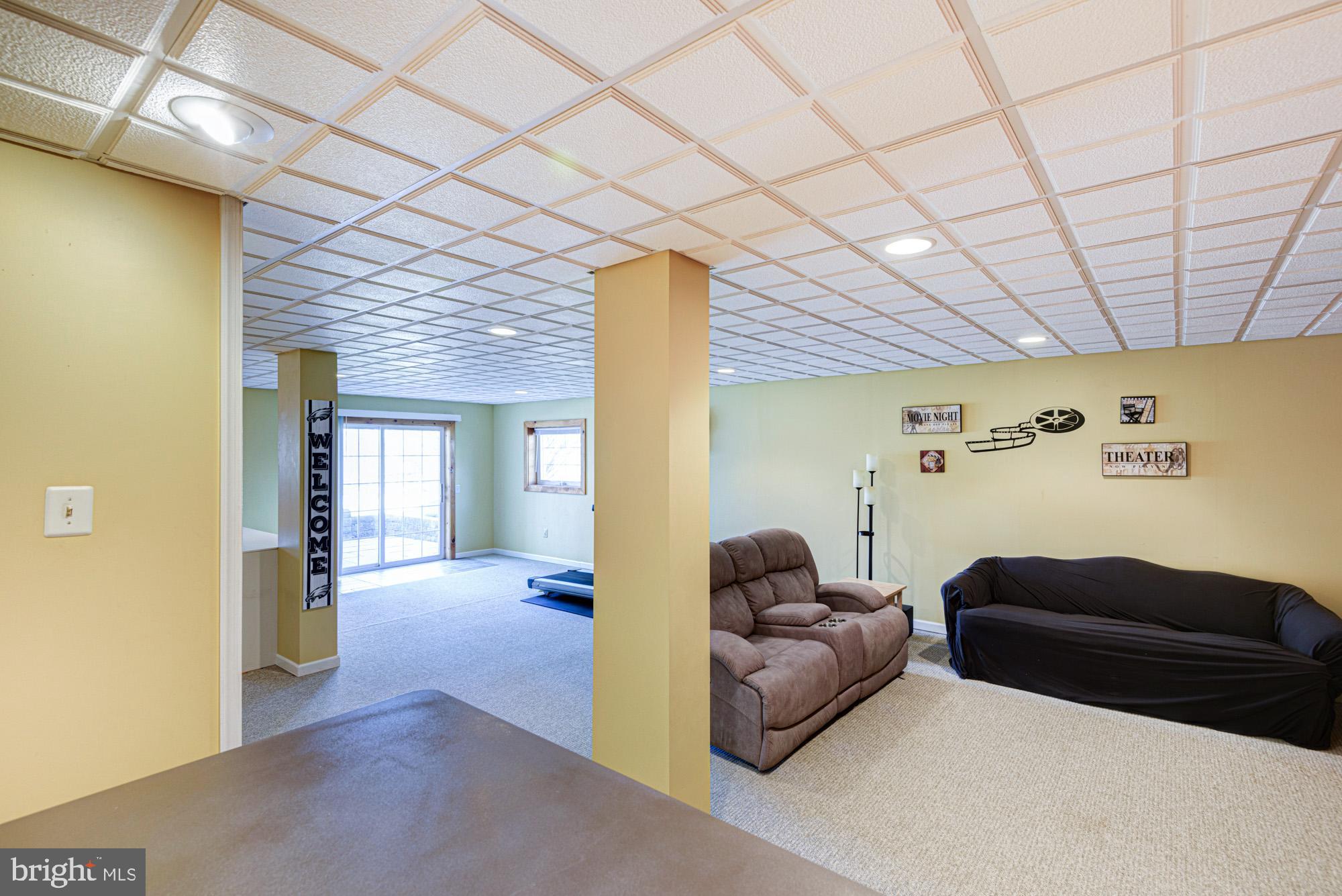 MEADOWCROFT KNOLL - Residential