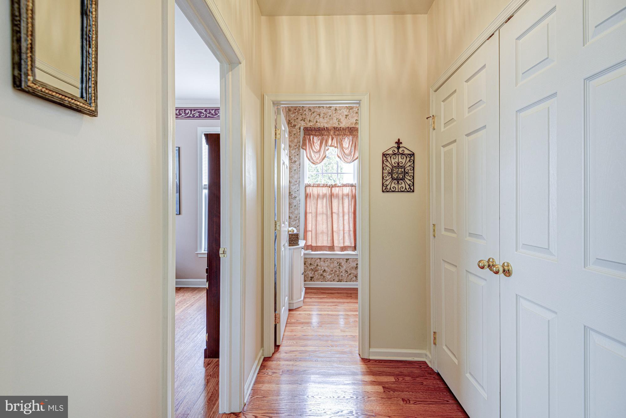 MEADOWCROFT KNOLL - Residential