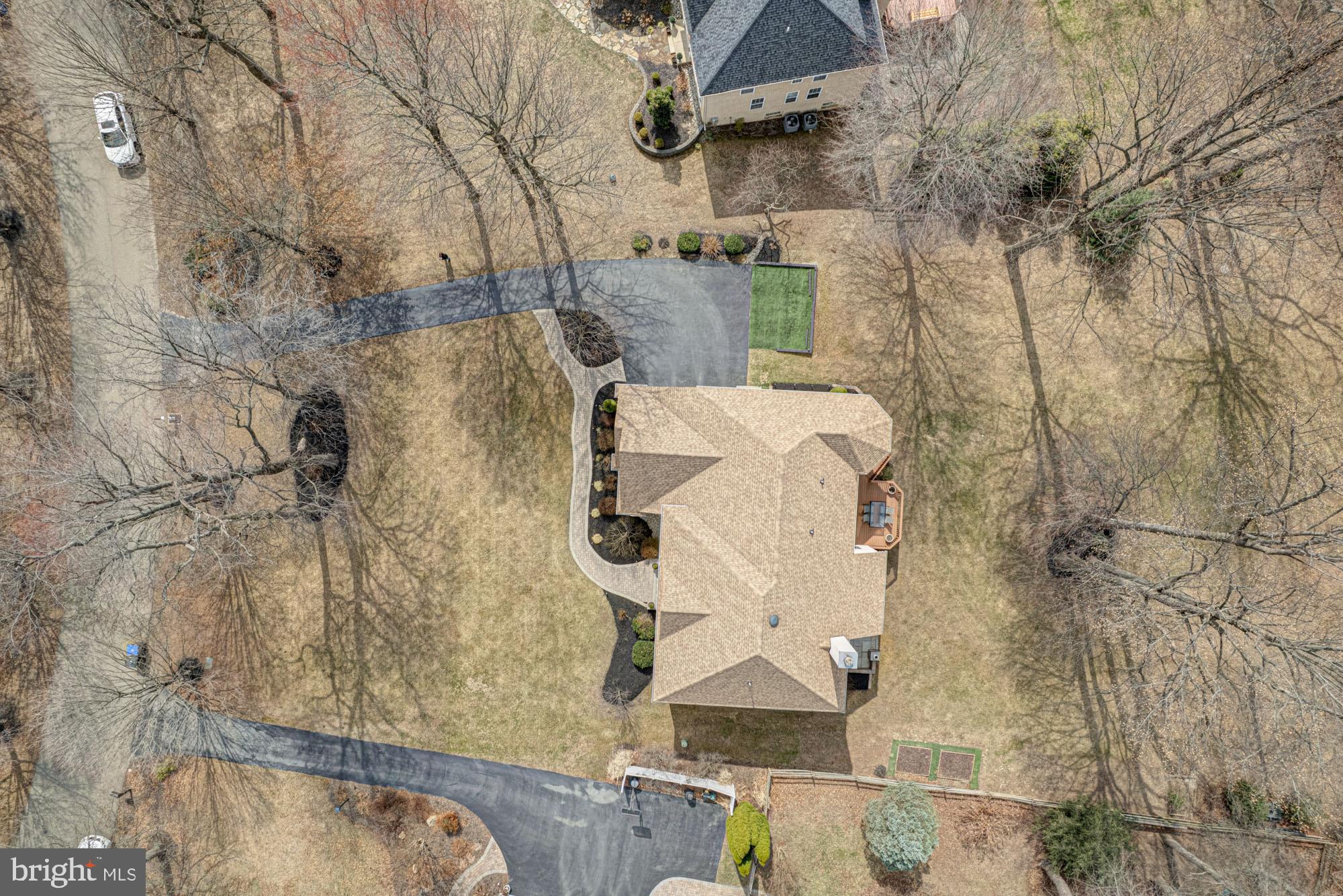 MEADOWCROFT KNOLL - Residential