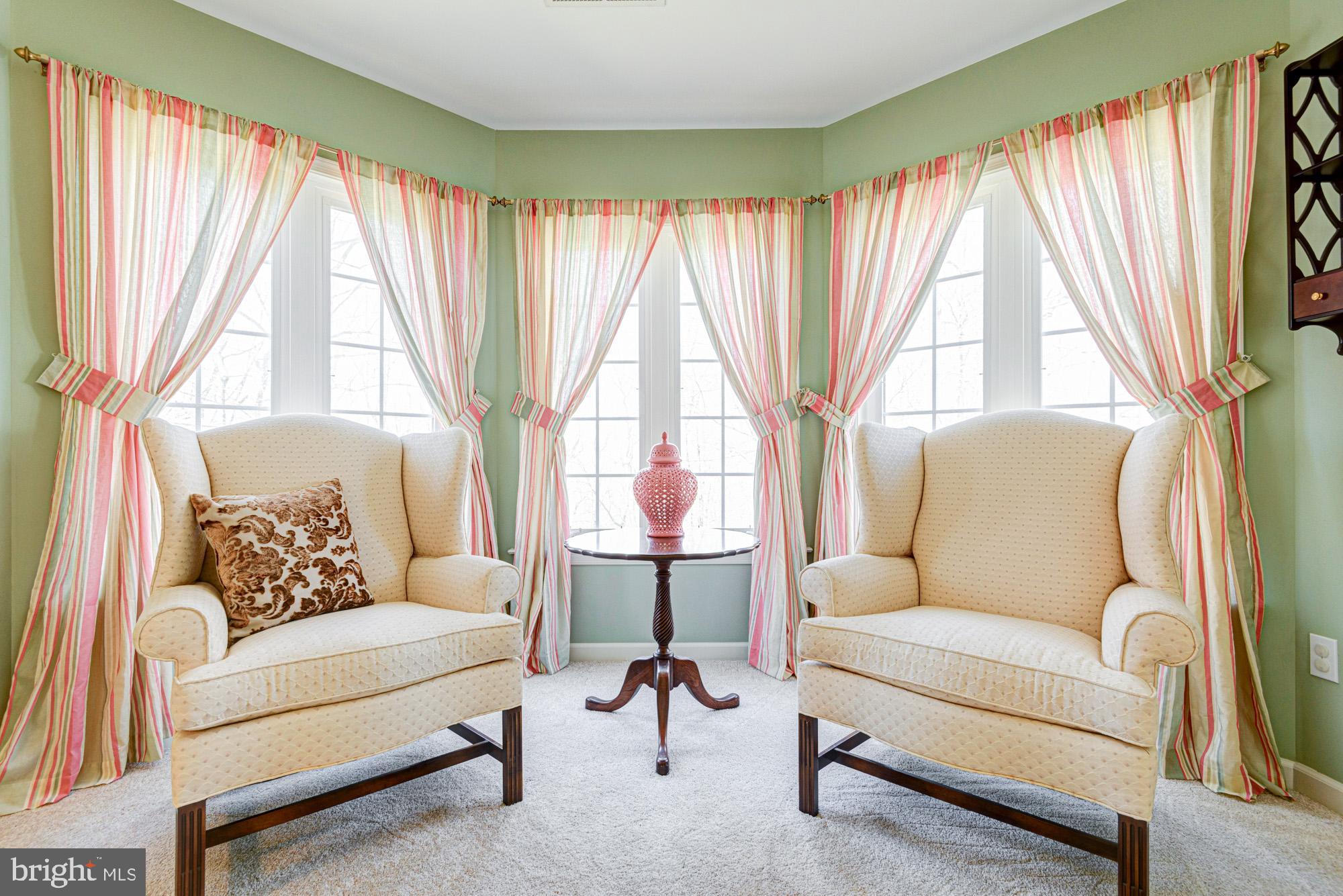 MEADOWCROFT KNOLL - Residential