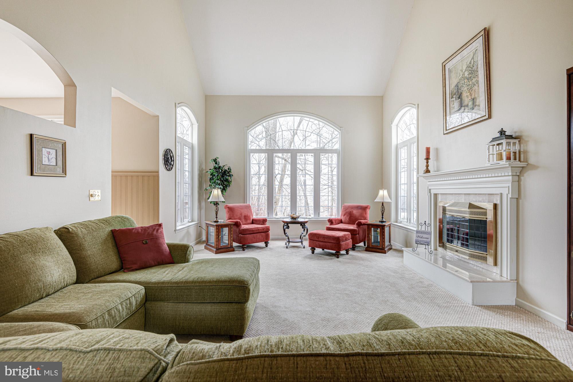 MEADOWCROFT KNOLL - Residential