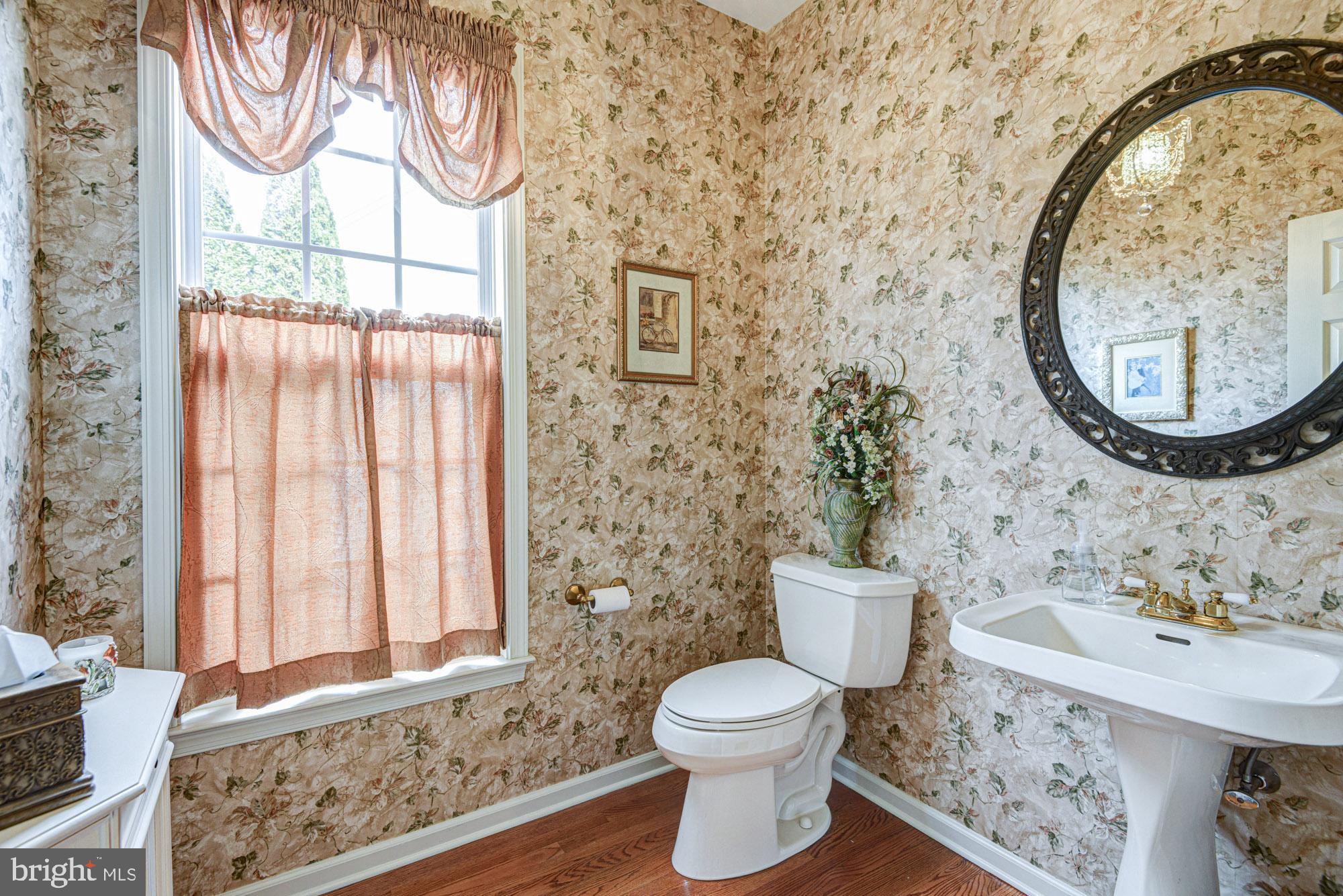 MEADOWCROFT KNOLL - Residential