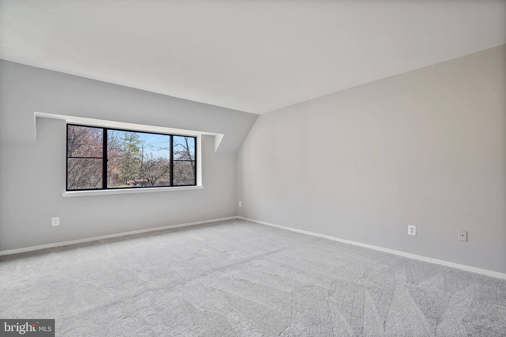 BENTANA PARK - Residential