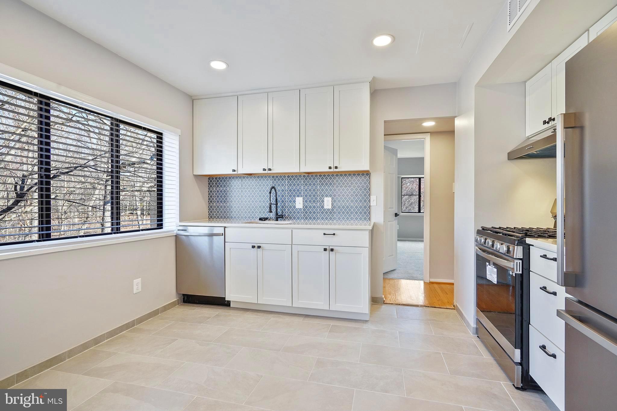 BENTANA PARK - Residential