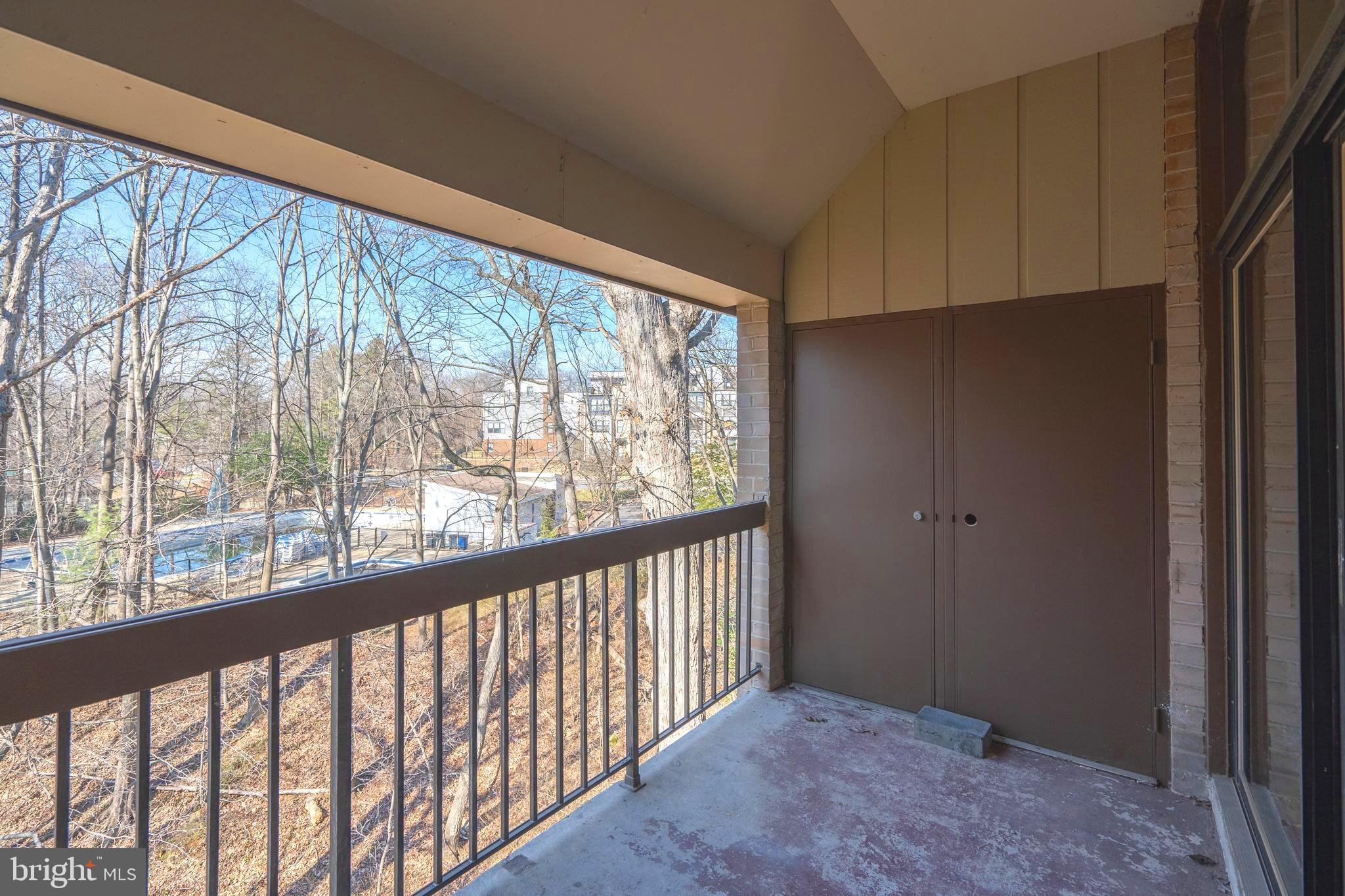 BENTANA PARK - Residential