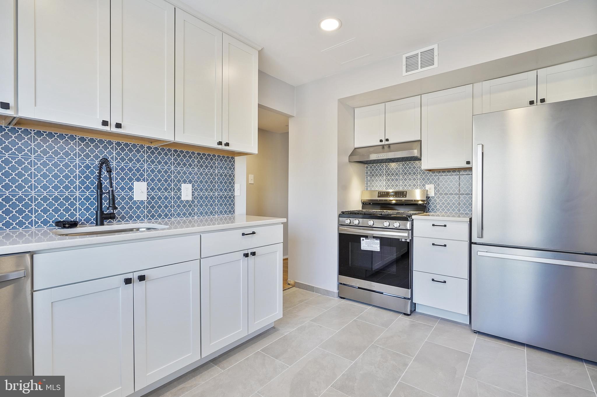 BENTANA PARK - Residential