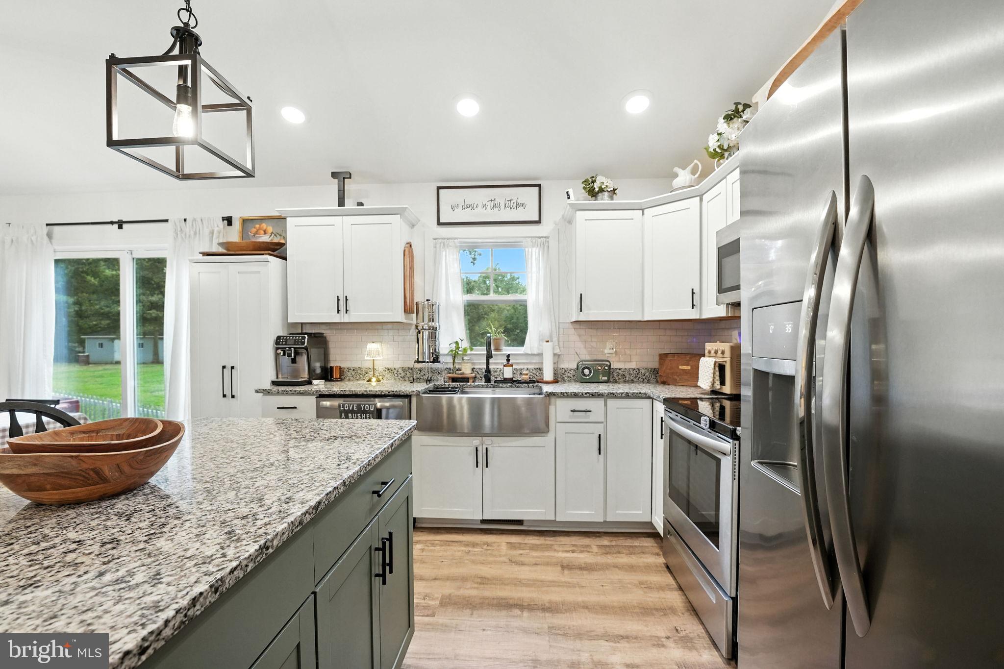 LAKE ARROWHEAD - Residential