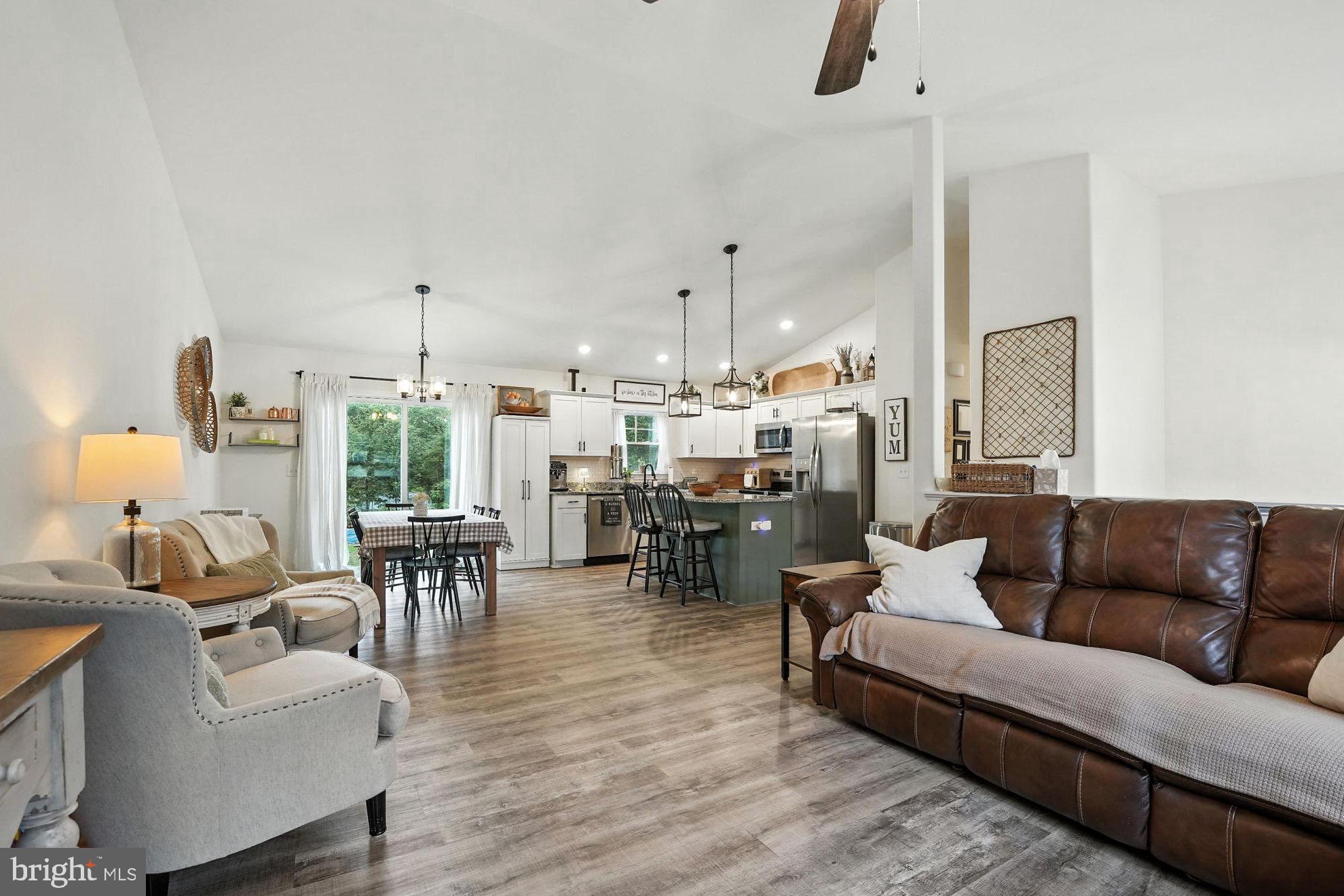 LAKE ARROWHEAD - Residential