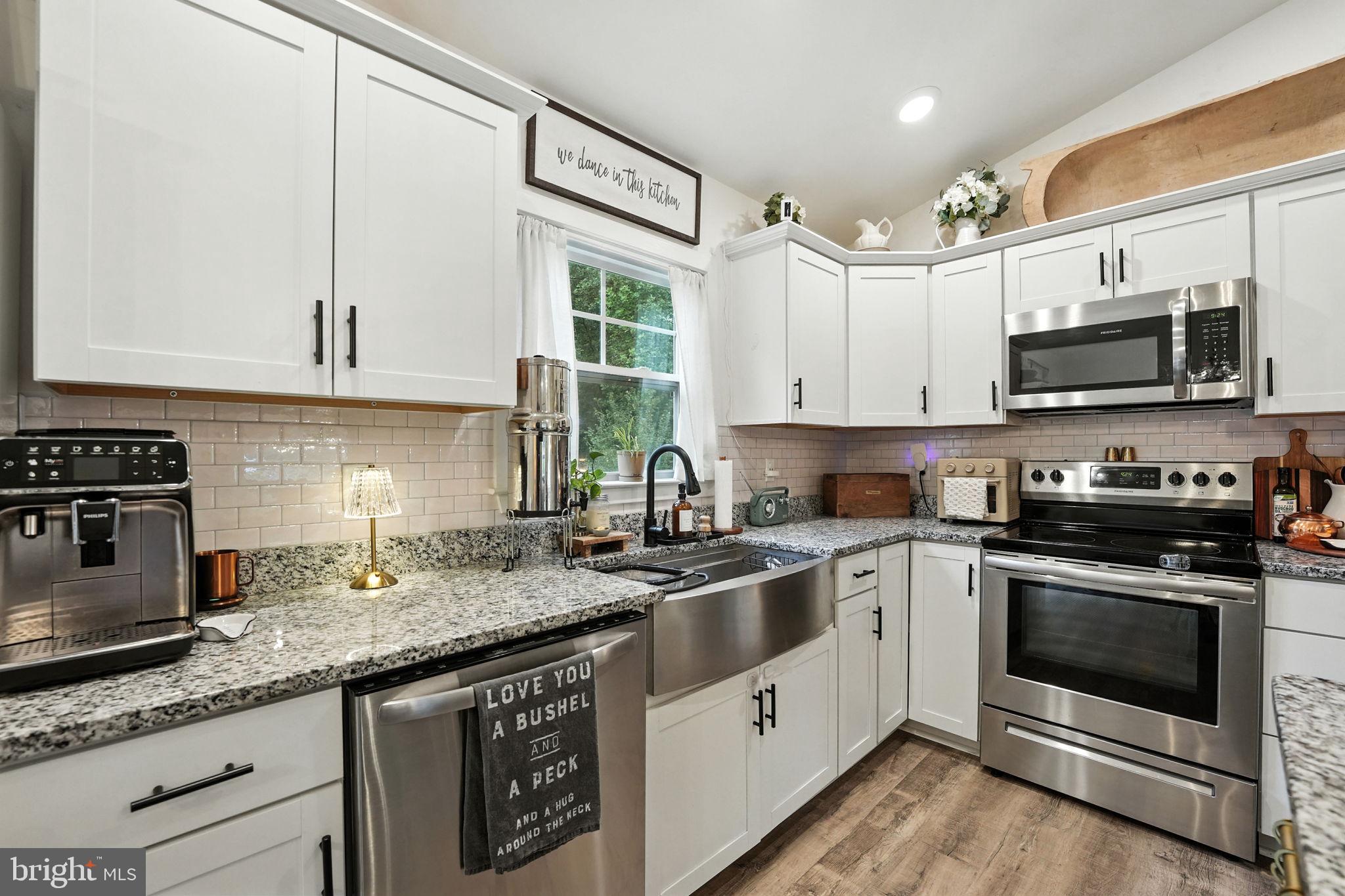 LAKE ARROWHEAD - Residential