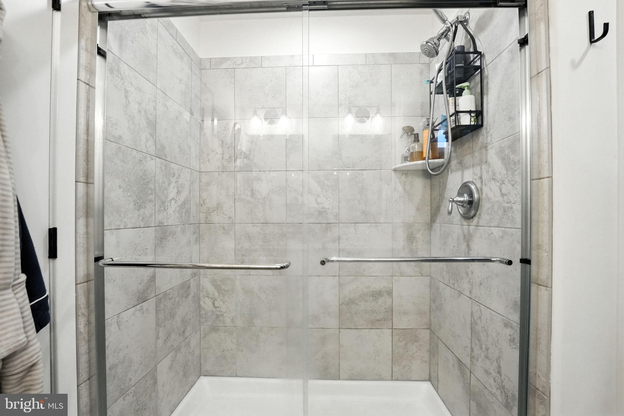 LAKE ARROWHEAD - Residential