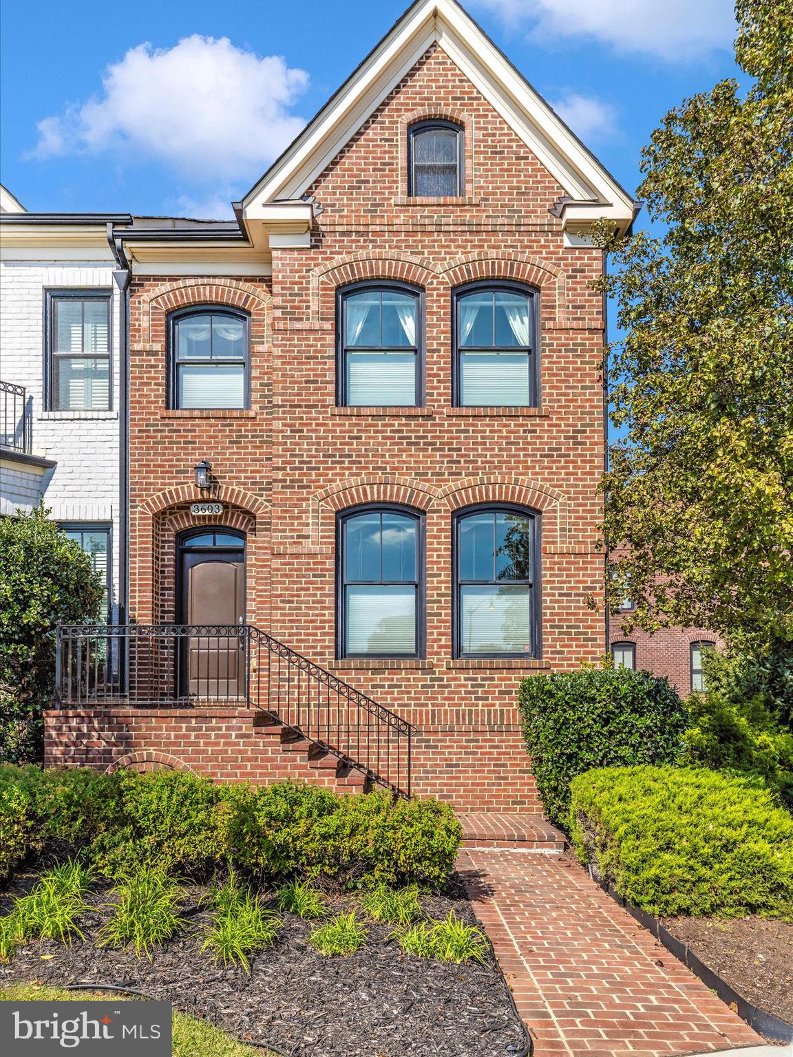 VILLAGES OF URBANA - Residential