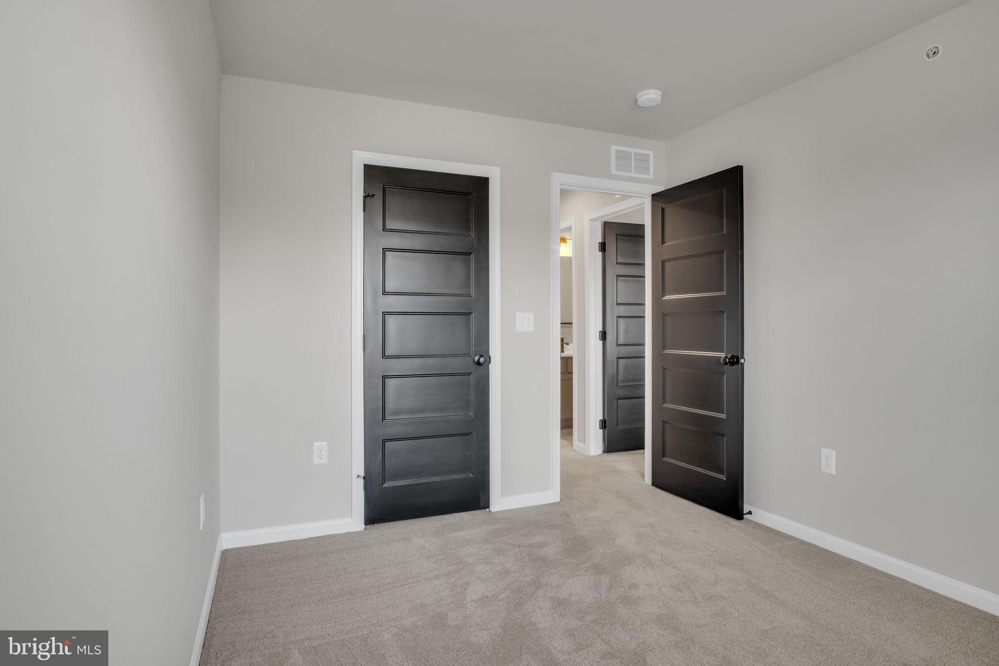 CREEK TERRACE - Residential