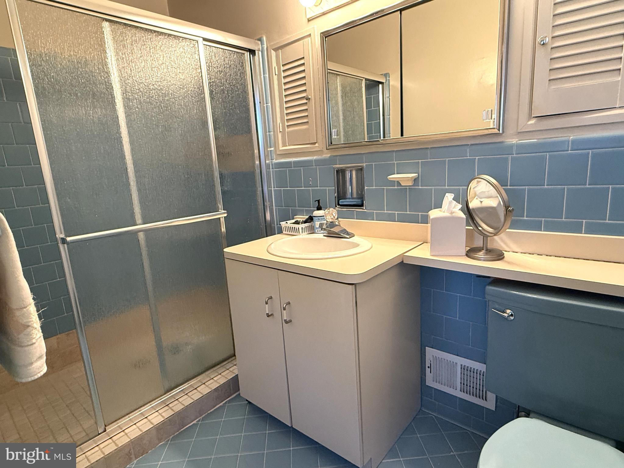 GREEN SPRING MANOR - Residential