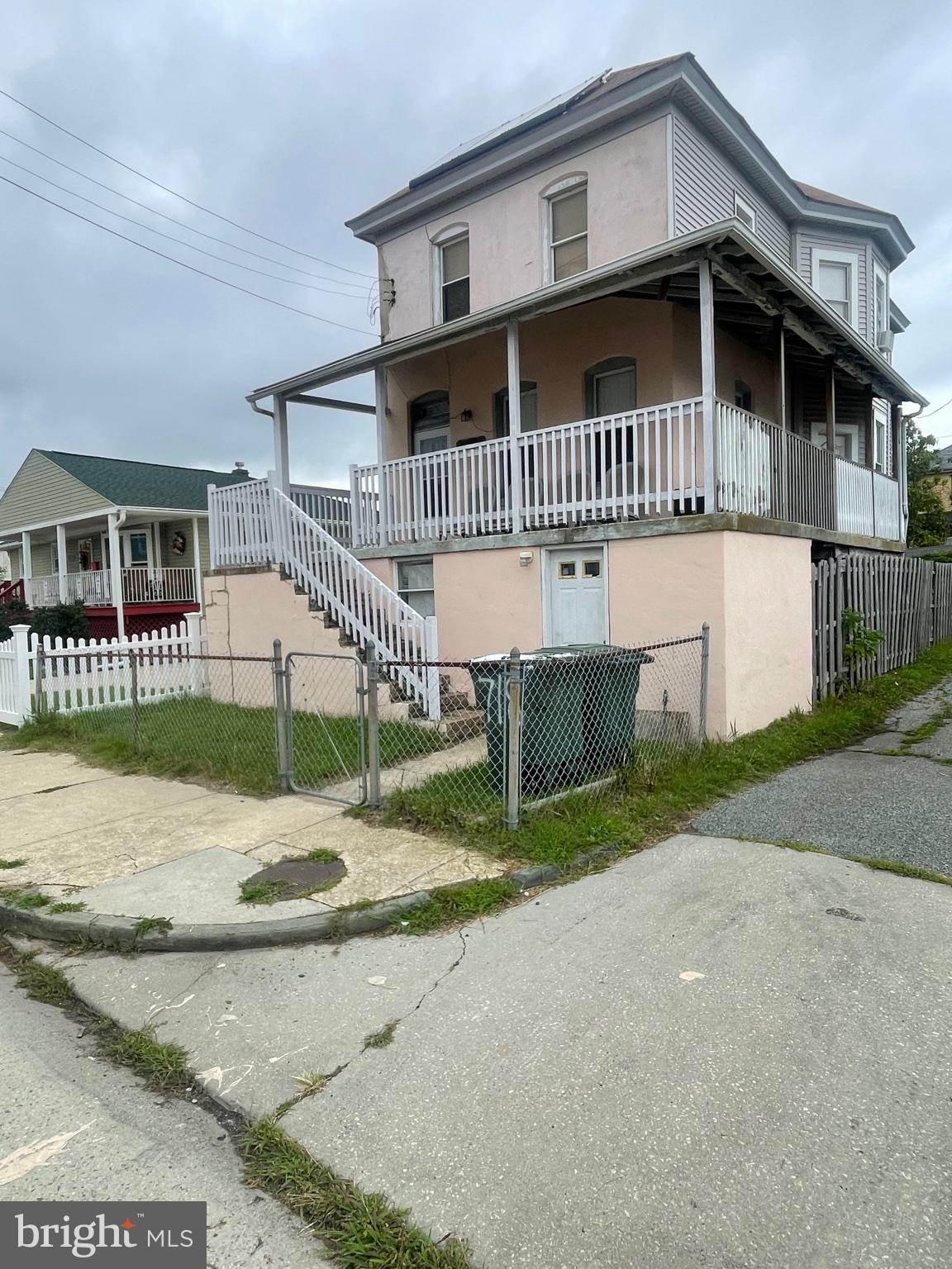 1909 MAGELLAN AVENUE