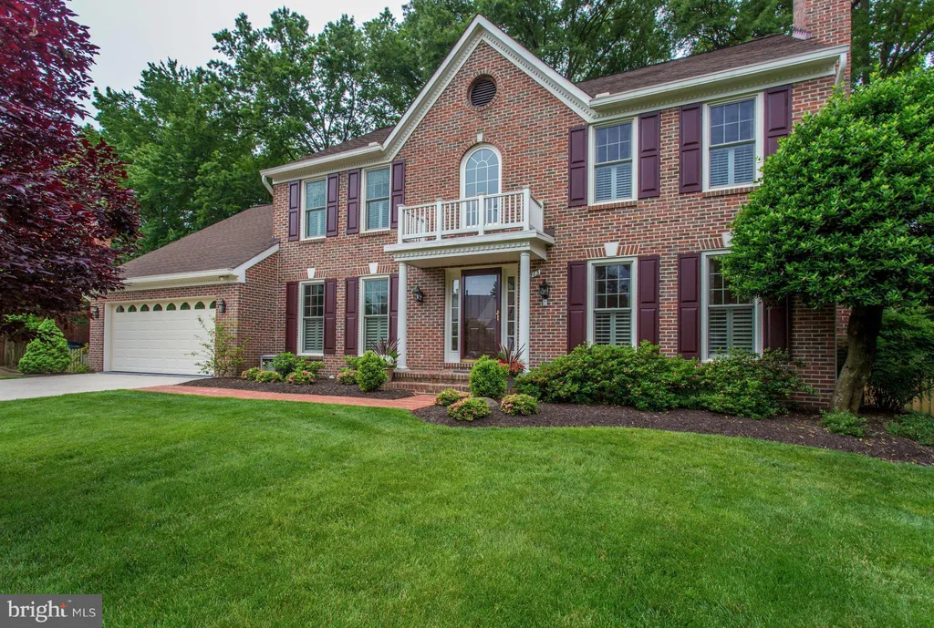 8213 Collingwood Court, Alexandria, VA 22308
