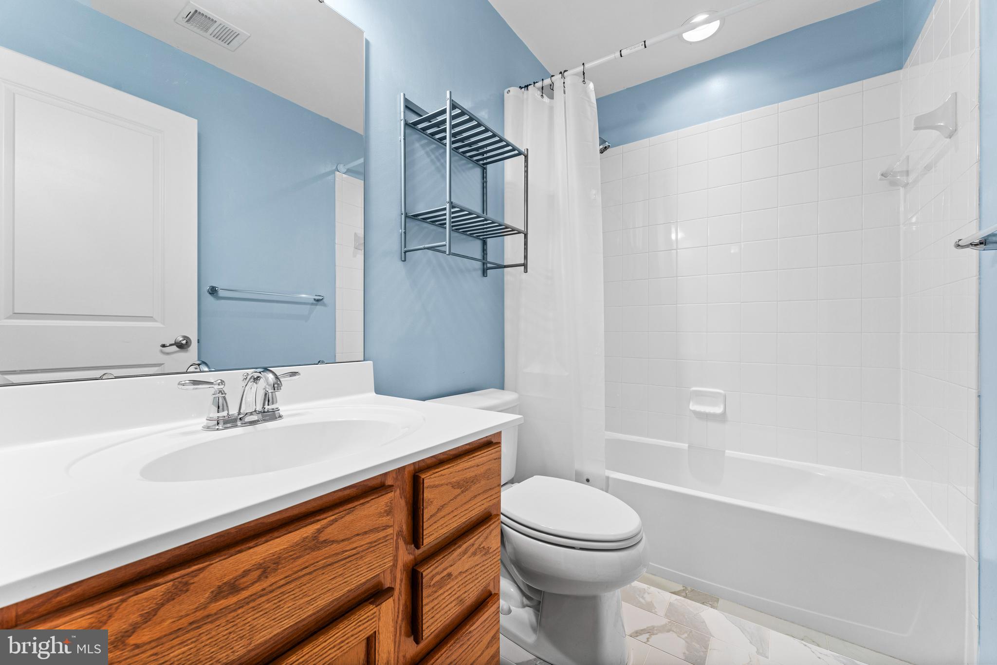 RAPPAHANNOCK LANDING - Residential Lease