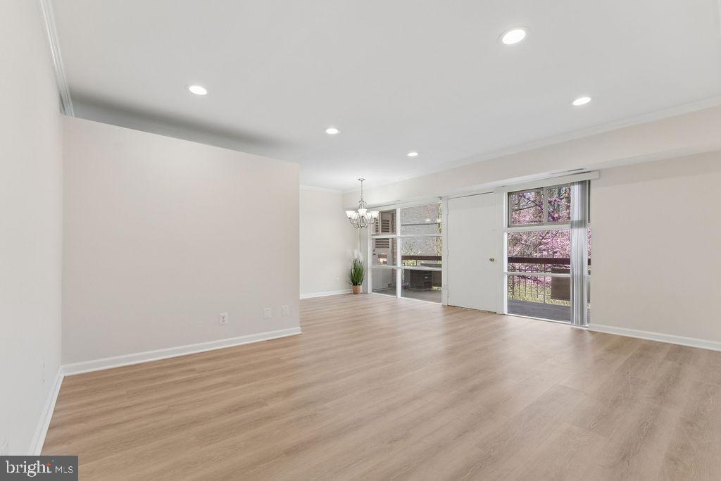 4367 AMERICANA DRIVE D 102