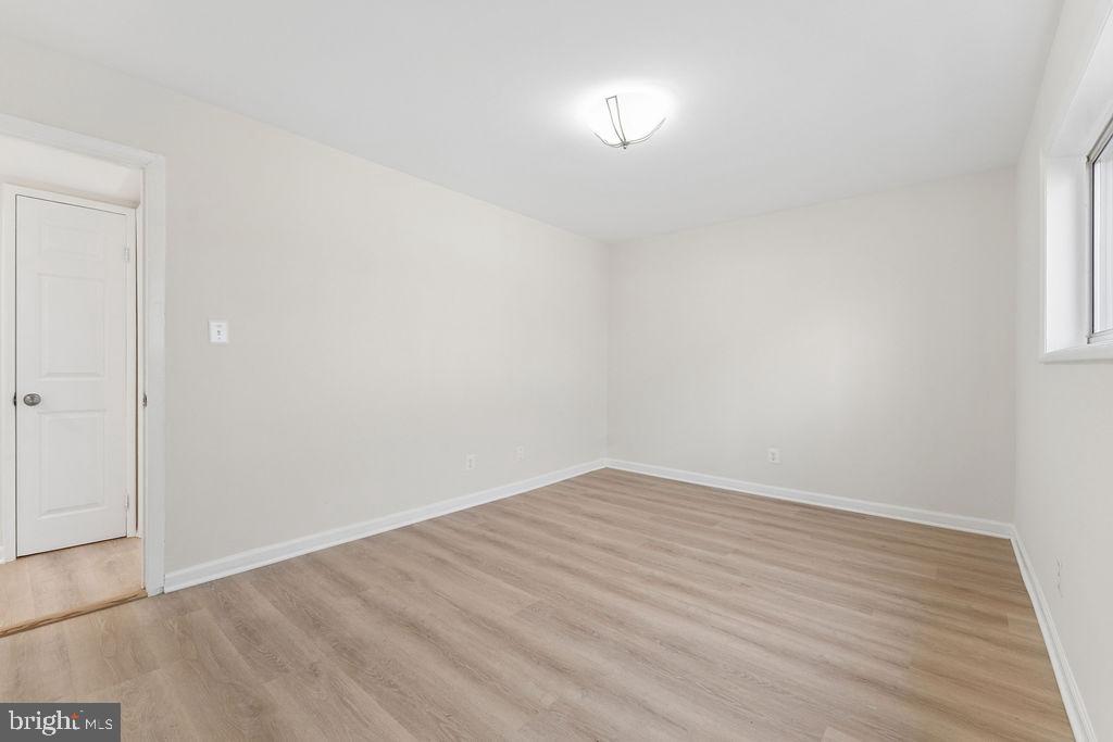 HERITAGE WOODS - Residential