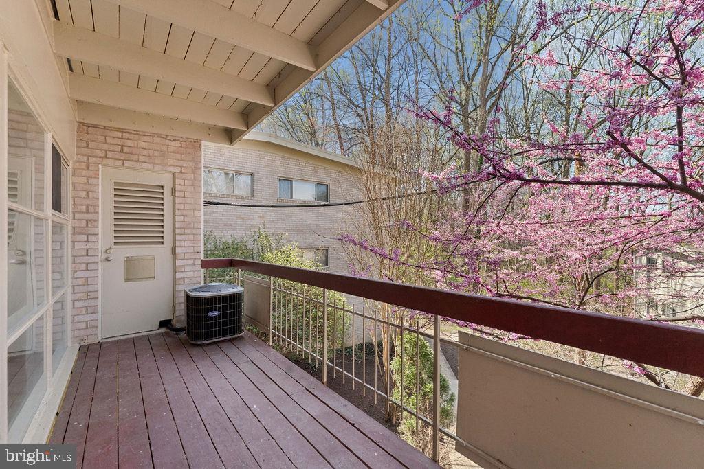 HERITAGE WOODS - Residential