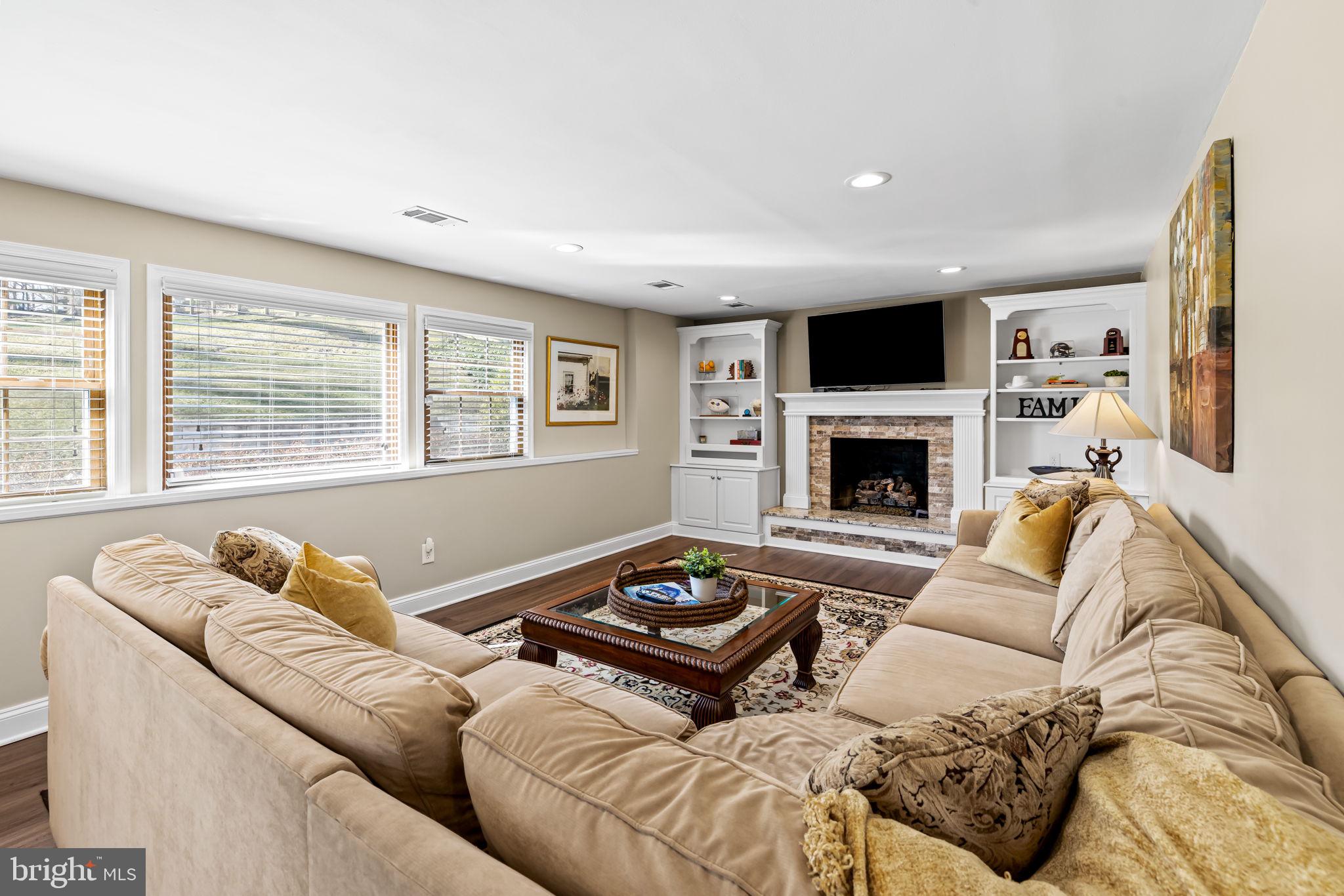 VALLEY WOOD - Residential