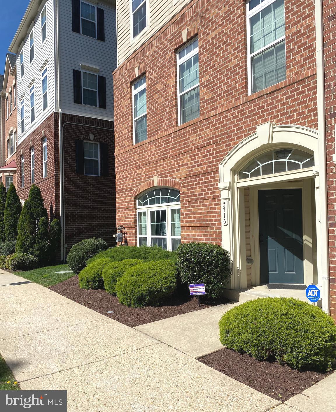 VIRGINIA LANDING - Residential